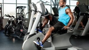 Latihan Kardio Intensif di Gym