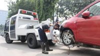 Risiko Derek Mobil Listrik yang Salah: Bahaya dan Dampaknya