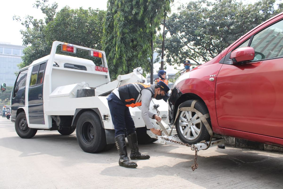 Risiko Derek Mobil Listrik yang Salah: Bahaya dan Dampaknya