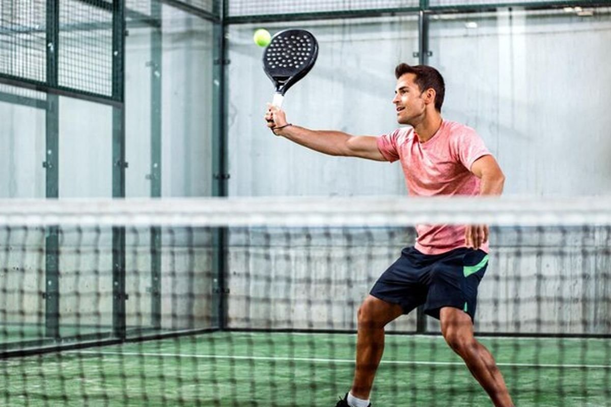 Bahaya Cedera Mata saat Main Padel, Ini Penjelasan Dokter