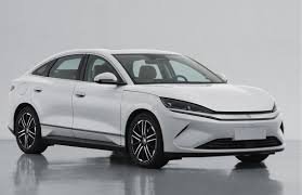 BYD e7: Sedan Listrik Terjangkau dengan Desain Modern