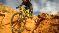 Menaklukkan Alam Liar: Panduan Lengkap Mountain Biking untuk Pemula hingga Profesional