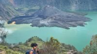 Mendaki Rinjani: Petualangan Epik di Atas Awan (dan Tips dari Kebunbibit.id!)